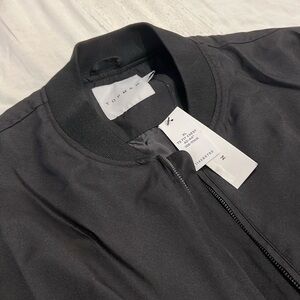 Black bomber jacket. Mens XL